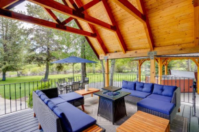 Waterfront Home with Hot Tub and Fire Pit in Sunriver!